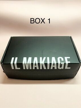 IL MAKIAGE Black and White Branded Makeup Set